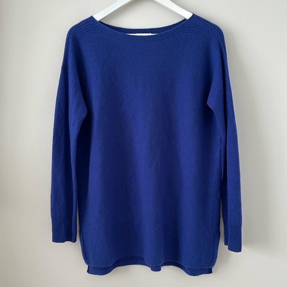 Vince Cashmere Boat Neck Sweater Blue Knit Womens Size Small Quiet Luxury Color